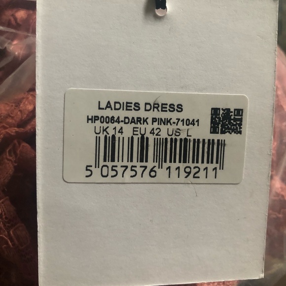 Glamorous |  pink lace long sleeve dress - Picture 5 of 5